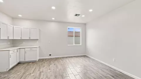 Living - 130 S Richmond Dr S, Vail, AZ 85641 photo 2 of 5