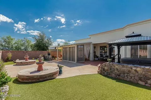 1680 W Mariquita St, Green Valley, AZ 85622