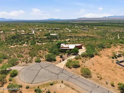 2255 S Buried Rock Pl, Green Valley, AZ 85614