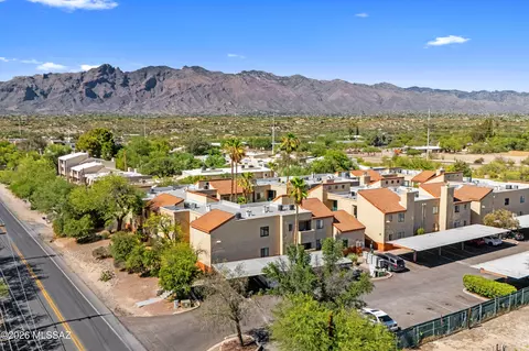 3690 N Country Club Rd #1006, Tucson, AZ 85716