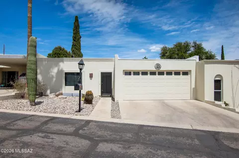 6100 N Oracle Rd #19, Tucson, AZ 85704