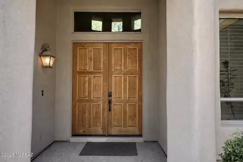 6124 N Pinnacle Ridge Dr, Tucson, AZ 85718