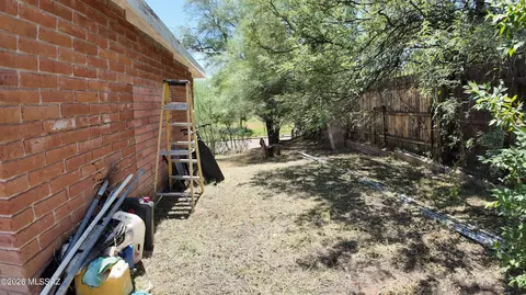 Exterior - 1371 E Bristol Dr, Nogales, AZ 85621 photo 5 of 8