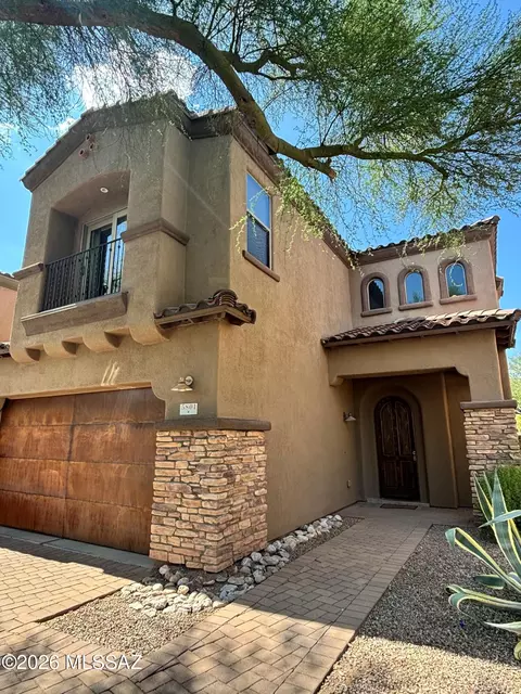 5801 N Paloma Ridge Ln, Tucson, AZ 85718