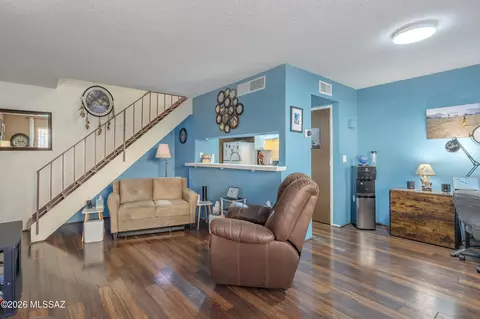 6718 E Calle La Paz #C, Tucson, AZ 85715