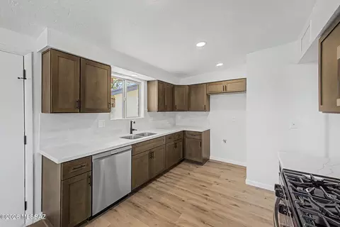 1219 W Ontario St, Tucson, AZ 85745
