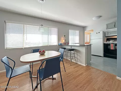 Dining - 8060 E Broadway Blvd #E209, Tucson, AZ 85710 photo 2 of 2