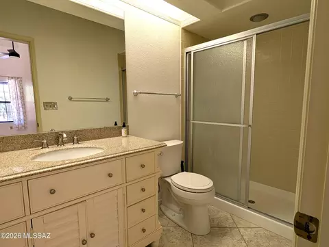 Bath - 7759 E Via Ventana Norte, Tucson, AZ 85750 photo 1 of 2