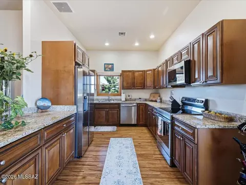 Kitchen - 105 Los Encinos Rd, Sonoita, AZ 85637 photo 2 of 6