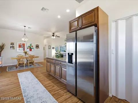 Kitchen - 105 Los Encinos Rd, Sonoita, AZ 85637 photo 5 of 6