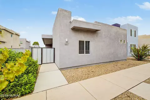 1857 S Poetry Ln, Tucson, AZ 85711