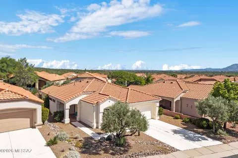 2211 E Jonquil St, Oro Valley, AZ 85755
