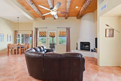 Living - 14157 E Wild Jesse Way, Vail, AZ 85641 photo 2 of 5