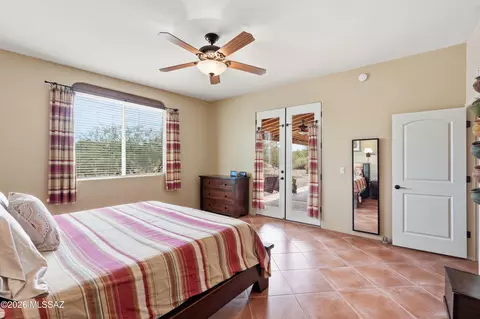 Bedroom - 14157 E Wild Jesse Way, Vail, AZ 85641 photo 4 of 6