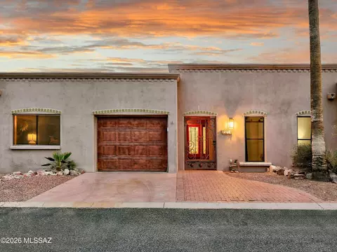 2714 W Magee Rd, Tucson, AZ 85742