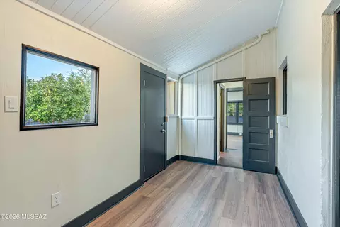 Entry Way - 601 E 1st St, Tucson, AZ 85705 photo 5 of 7