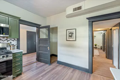 Entry Way - 601 E 1st St, Tucson, AZ 85705 photo 4 of 7