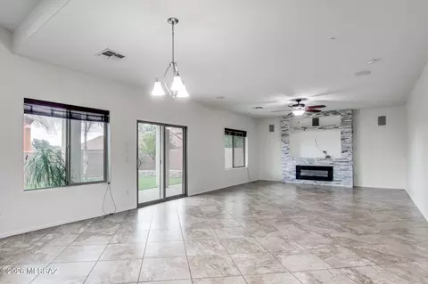 Living - 168 W Sprint St, Vail, AZ 85641 photo 3 of 6