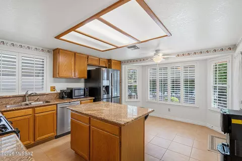 Kitchen - 7975 S Lauder St, Tucson, AZ 85747 photo 1 of 10