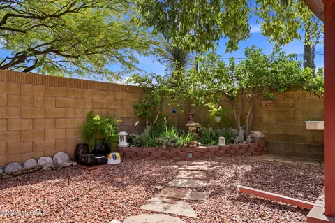 Exterior - 7975 S Lauder St, Tucson, AZ 85747 photo 7 of 10