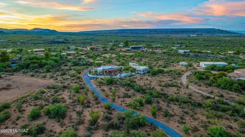 3650 W Calle Tres, Green Valley, AZ 85622