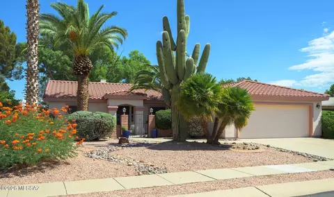 431 E Va Cortes, Green Valley, AZ 85614