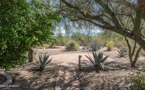 Exterior - 13333 E Hislop Hill Dr, Vail, AZ 85641 photo 9 of 14
