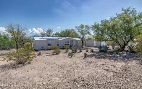 Exterior - 13333 E Hislop Hill Dr, Vail, AZ 85641 photo 1 of 14