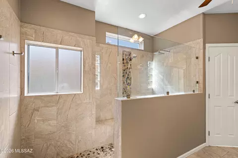 Bath - 65741 E Rocky Path Dr, Tucson, AZ 85739 photo 3 of 6
