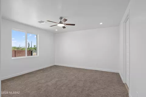Bedroom - 34026 E Terra Cotta Dr, Marana, AZ 85658 photo 3 of 4