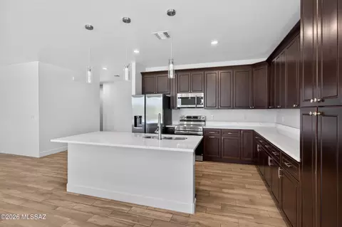 Kitchen - 34026 E Terra Cotta Dr, Marana, AZ 85658 photo 4 of 6