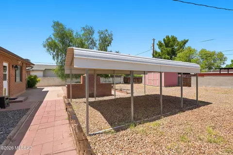 Exterior - 4919 E Cecelia St, Tucson, AZ 85711 photo 3 of 4