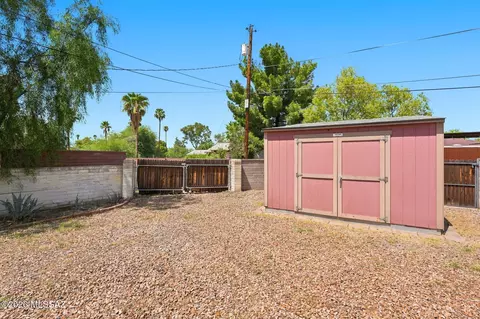 Exterior - 4919 E Cecelia St, Tucson, AZ 85711 photo 4 of 4