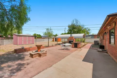 Exterior - 4919 E Cecelia St, Tucson, AZ 85711 photo 2 of 4
