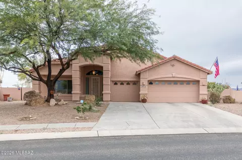 39716 Mountain Shadow Dr, Tucson, AZ 85739