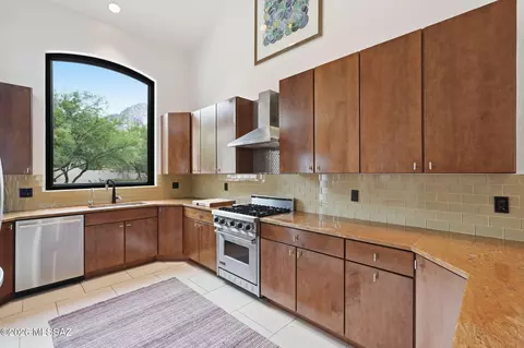1361 E Sonoran Desert Dr, Oro Valley, AZ 85737