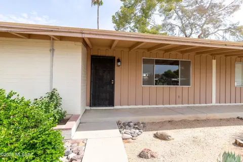 5901 N Oracle Rd #12, Tucson, AZ 85704