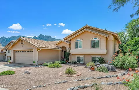 1560 E Grimaldi Pl, Tucson, AZ 85737