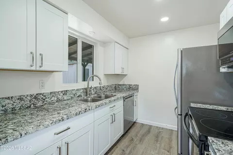Kitchen - 4532 E 16th St, Tucson, AZ 85711 photo 1 of 3