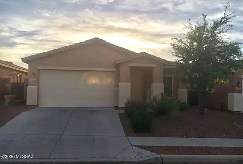 2002 S Hidden Pasture Ln, Tucson, AZ 85748