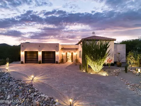 674 S Little Bird Pl, Tucson, AZ 85745