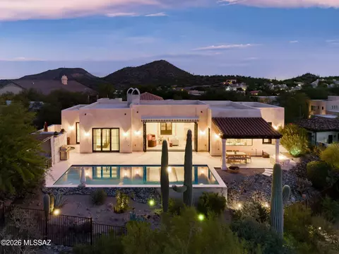 674 S Little Bird Pl, Tucson, AZ 85745