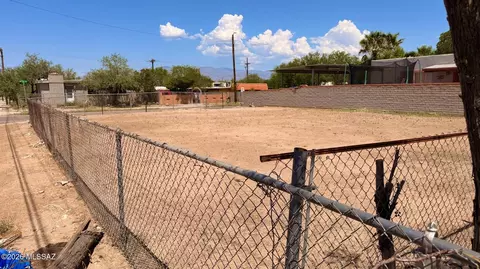 Other - 400 E 34th St, Tucson, AZ 85713 photo 3 of 8