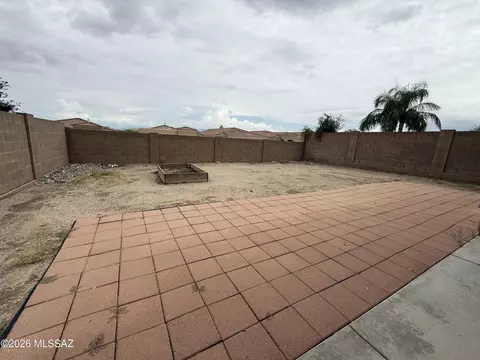 Exterior - 625 E Painted Pueblo Dr, Vail, AZ 85641 photo 2 of 3