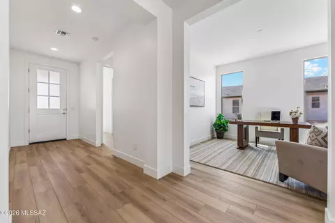 1879 N Aruba Dr, Green Valley, AZ 85614