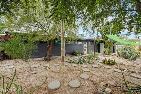 1909 N Ridgeway Rd, Tucson, AZ 85712