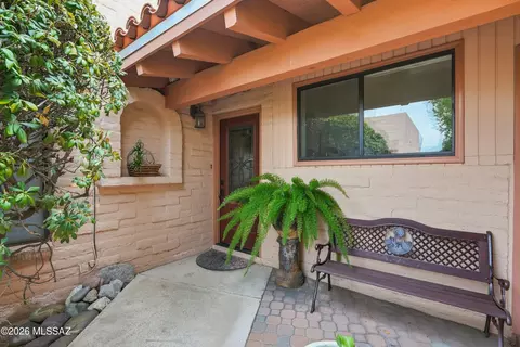 9267 E Desert Sands Ln, Tucson, AZ 85710