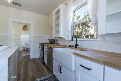 Kitchen - 1445 E 8th St, Tucson, AZ 85719 photo 6 of 7