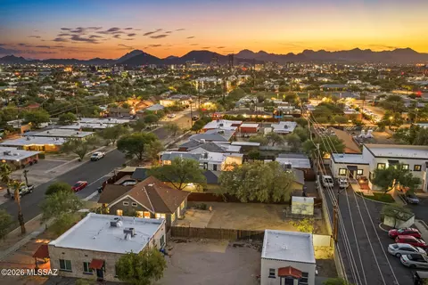 View/Area - 1445 E 8th St, Tucson, AZ 85719 photo 2 of 5