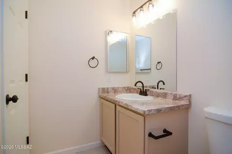 Bath - 10168 E Rincon Shadows Dr, Tucson, AZ 85748 photo 1 of 4